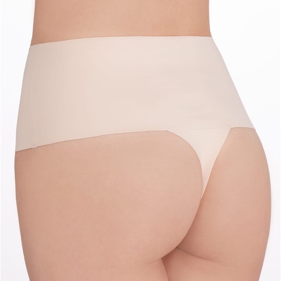 Spanx high rise undie tec-table thong - Picture 2 of 4